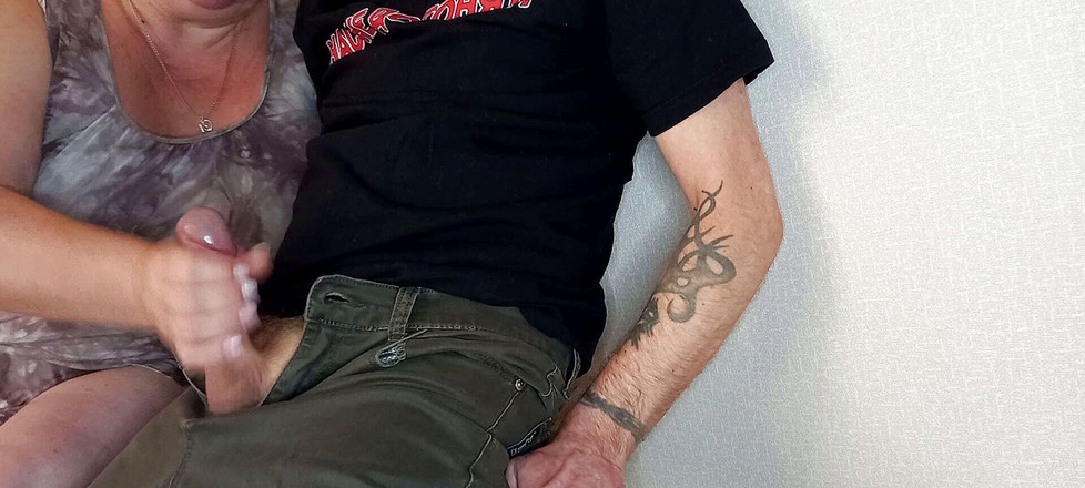 Zona901: Kobieta zobaczyła mojego kutasa i szarpie go