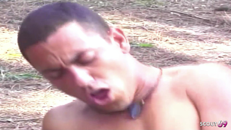 Shemale TS Collection: 拉丁变性人性人在户外被男人肛交