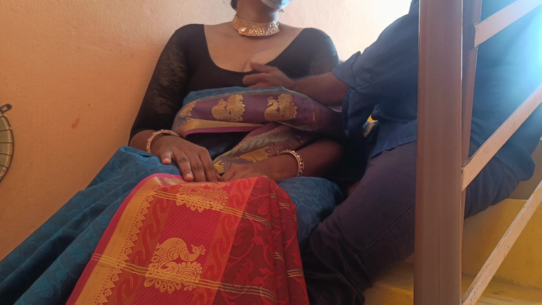 Inba: Escadas romance dona de casa