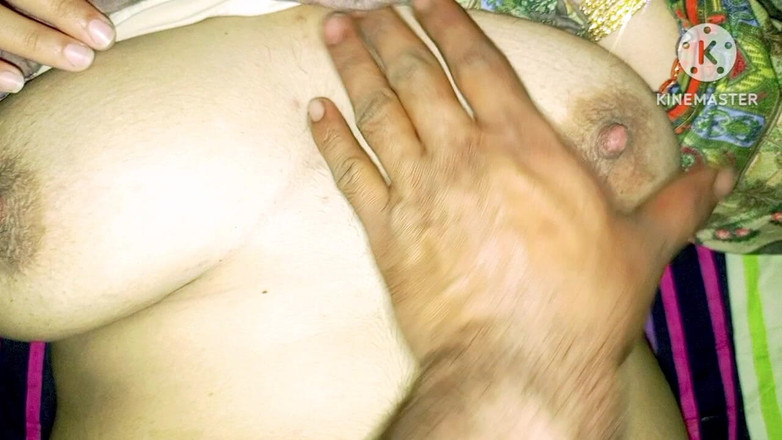 Lubnawife: 德西学生妹从她自己的身上上了性课