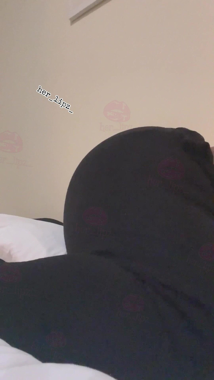 Anye Meshell: Görüntülü görüşmede sikişiyor