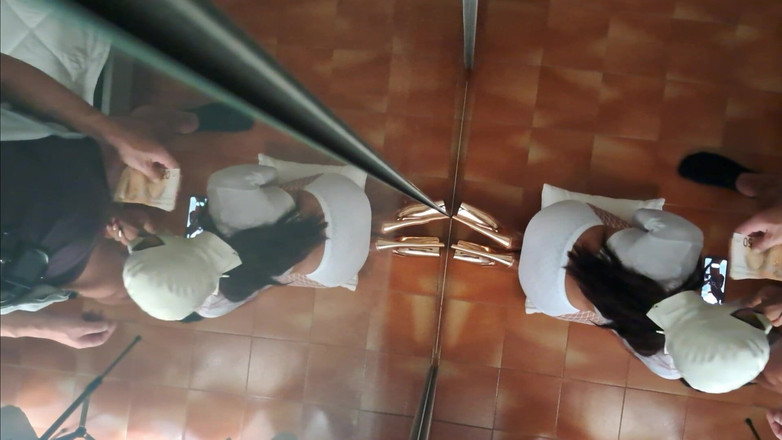 LauraOnHeels: Ele me encheu de dinheiro e eu deixei ele encher...