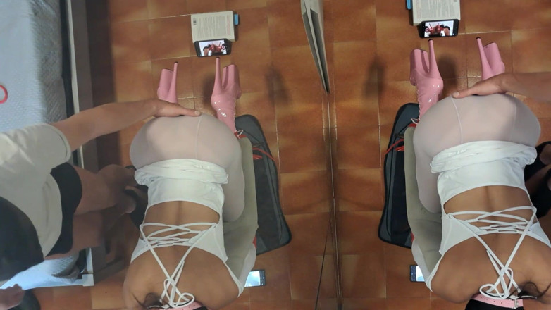 LauraOnHeels: MILF związana na krześle i pieprzona w usta i w...