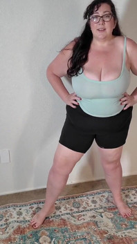 La belle-mère BBW à forte poitrine d’un ami est ton pote d’entraînement