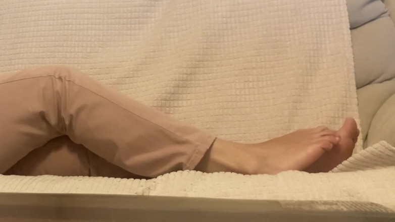 PriyaNaavya: Stare at Her Gorgeous Feet and Jerk off
