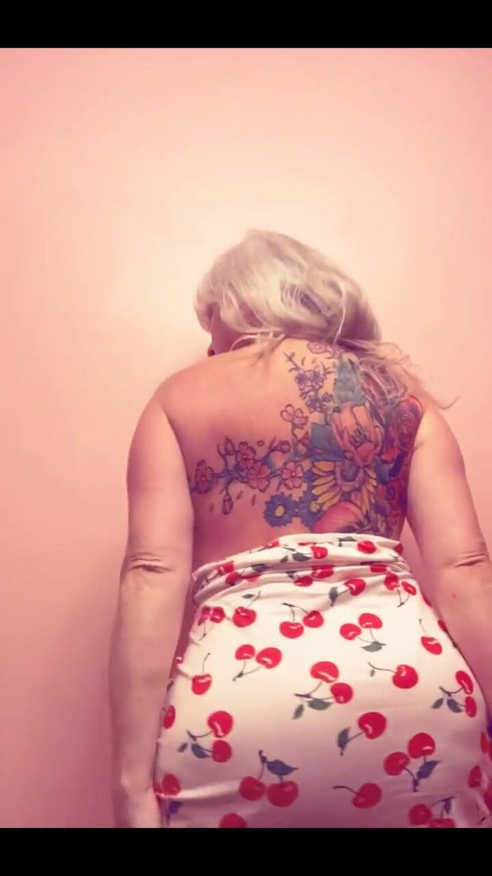 PaintedRose: Zlobivá tanečnice