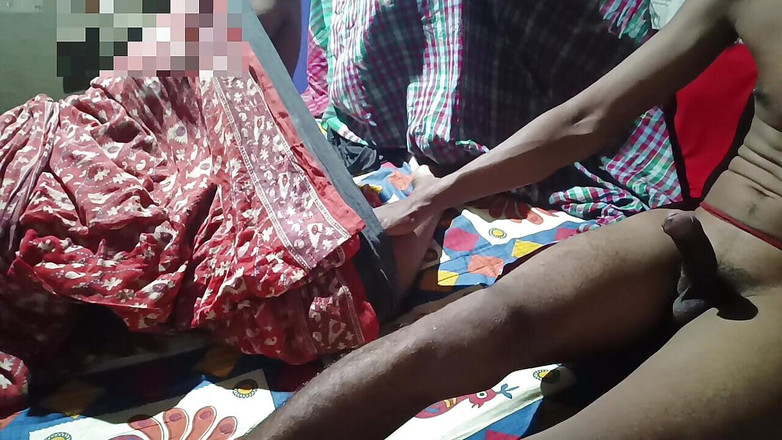 Monika Bhabhi: 夫婦中台ロマンス