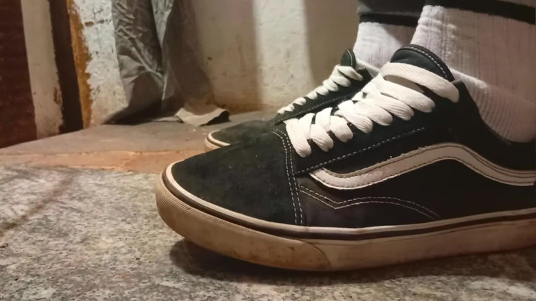 jerkofflover: Video saya yang diedit bermain dengan sepatu bot Vans