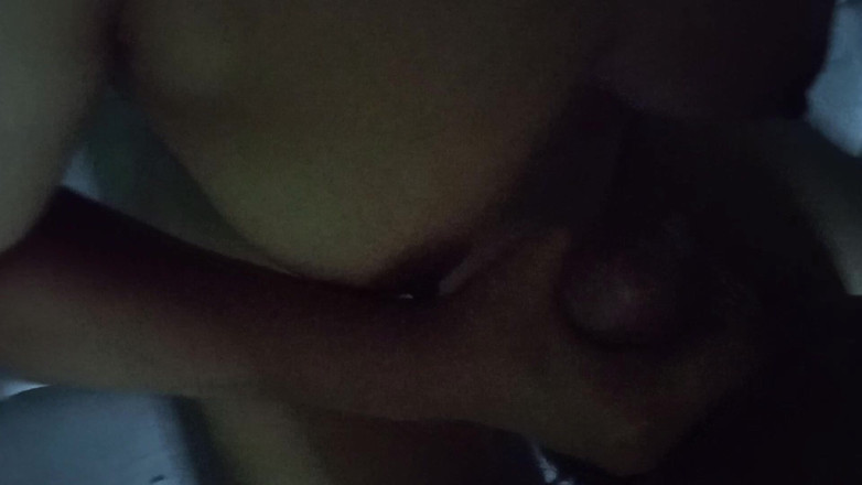Lovely hairy pussy: Ich habe handjob und möpse von geilem masseur im dunkeln