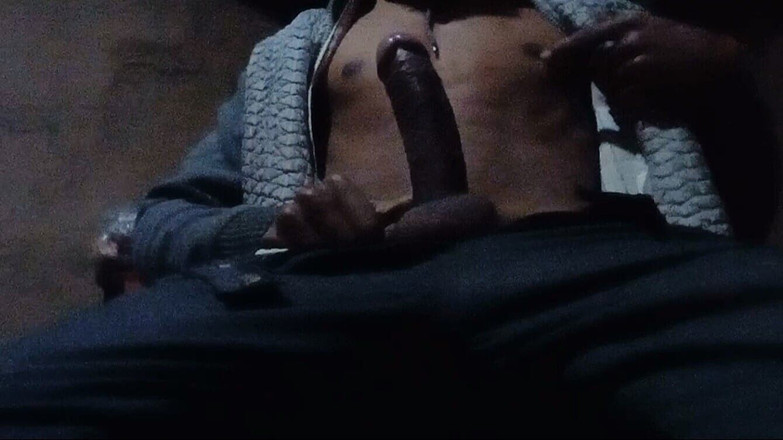 HotboyIndian: 큰 자지를 의미하는 Bada Lund