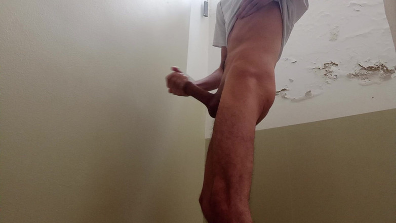 Esteban Williams: サッカー選手のイケメンは、お尻と巨根を示しています