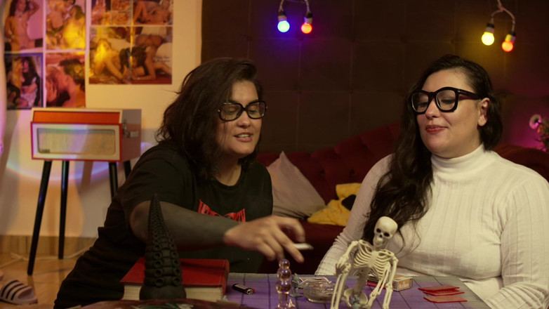 Gordelicias: Smoking Fetish! Two Hot Women Smoking and Talking About Their...