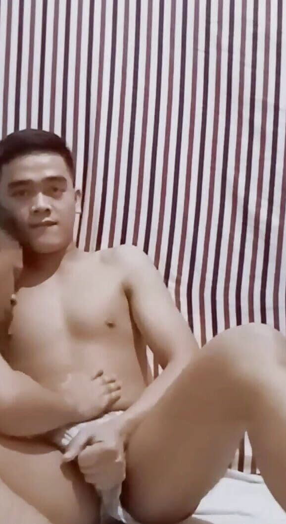 Rent A Gay Productions: Blowjob daripada teman lelaki adik saya