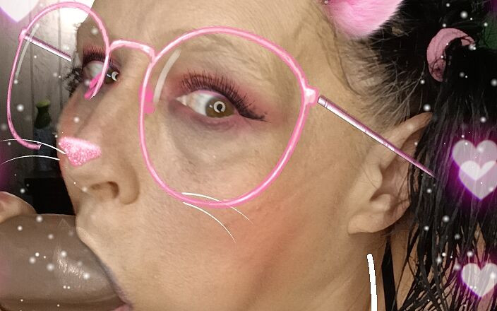 HerculesnVENUS: La matrigna appena uscita papà mi vuoi scopare nel culo?