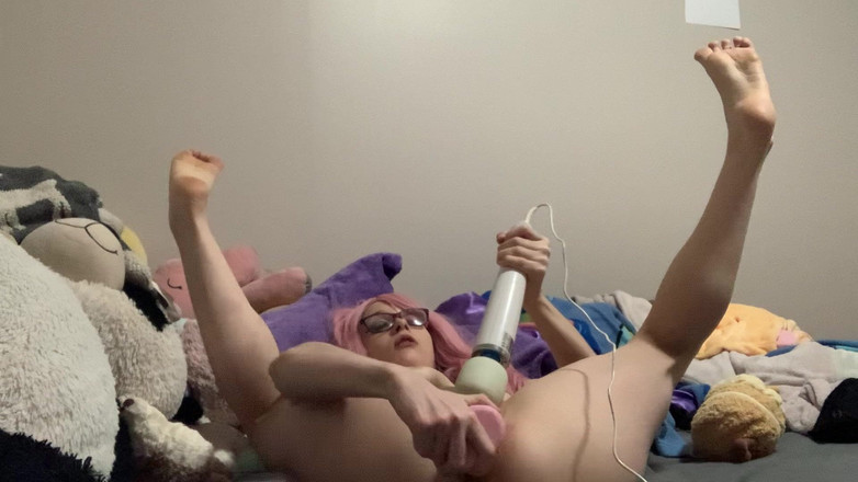 EmoDream1998: 드래곤 딜도에 존나게 사정하는 작은 십대