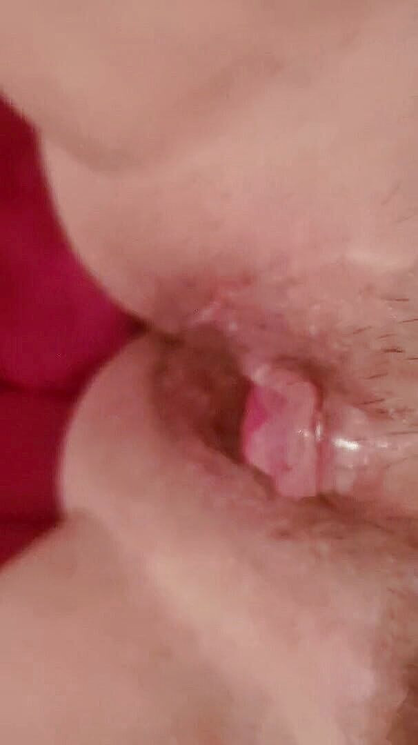 Sexy Legs Emma: Mouillée et collante