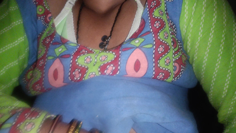 BlondAtom63: Indiancă bhabhi super scurtă