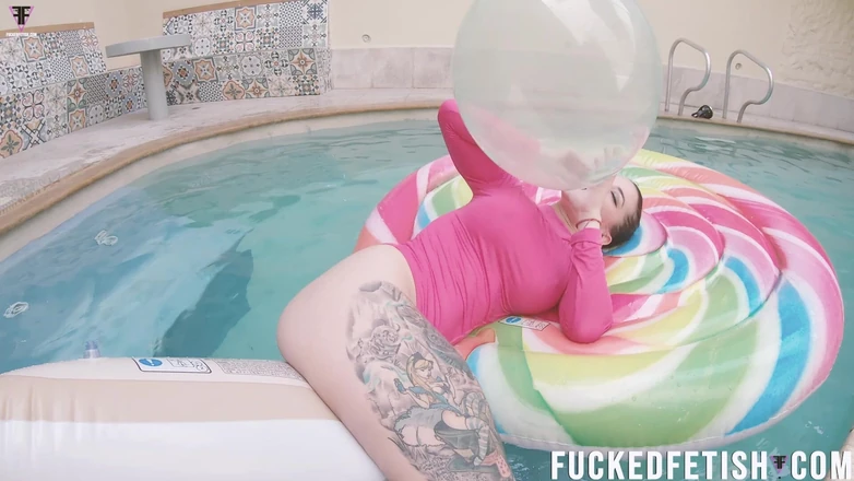 Fucked fetish: HD B2p 24 Iches Transparent Balloons Pool Inflatable Fun Day