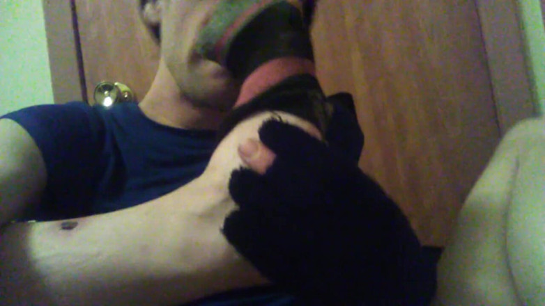 LilTaste: Sniffing and Touching My Dirty Foots and Sock to My...