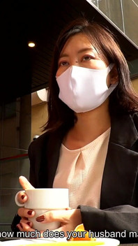 Manami Honjyo Takes a Part Time Job as a Mature Av Model