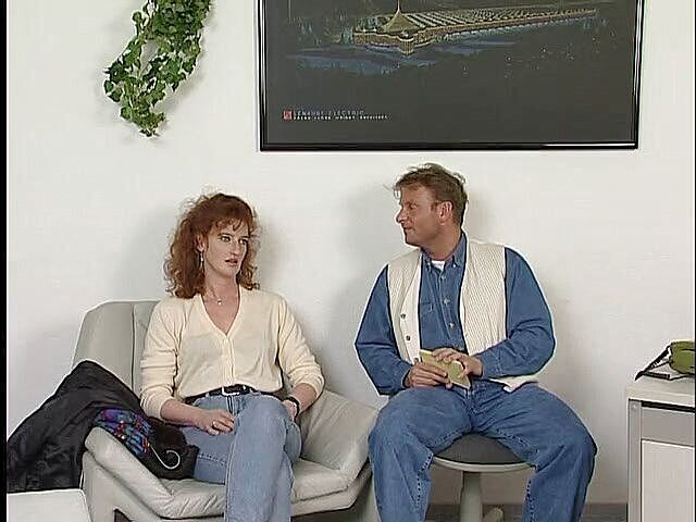 Lucky Wankerz: あらゆる種類のディルドによる赤毛オナニー