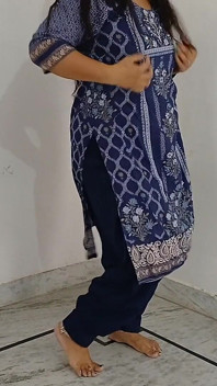 Indian Gasti Bogel Mujra On Punjabi Song