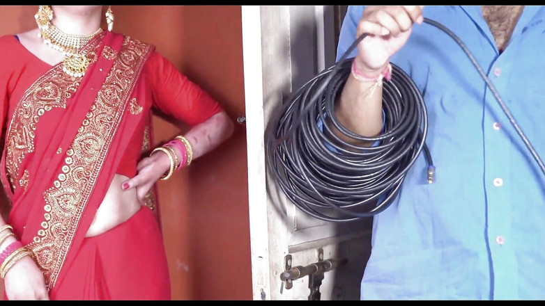 Sathi Bhabhi: セクシーなデジリンキーBhabhiと地元の男の子は部屋で激しくファック