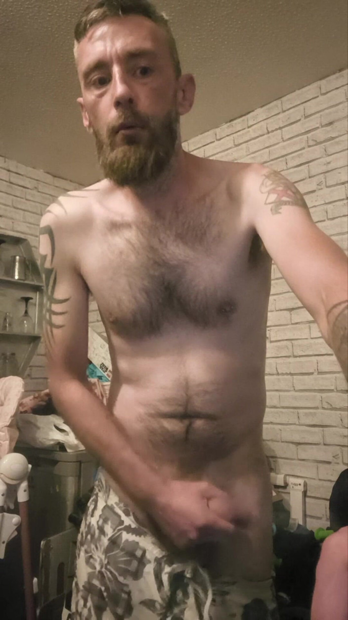 Smoking stoker: Wanking My Big Hard Dick and Smoking a Cigarette