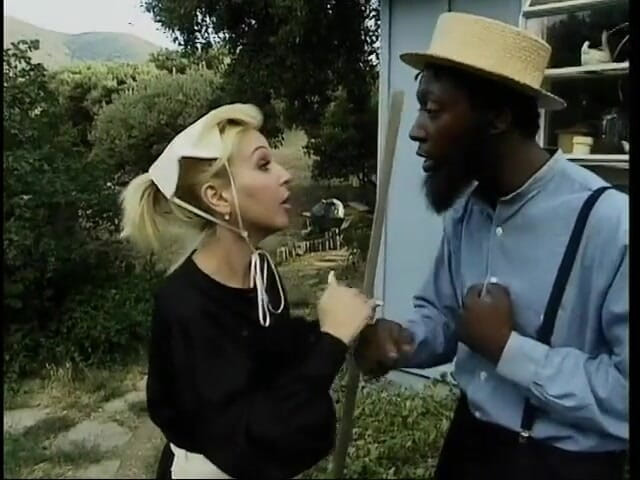 Fuck me Hard: Zwei amische hengste haben interracial sex mit brünetter und ficken...
