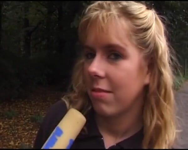 Deutsche Camgirls: Cute Teen From Germany Masturbats on Outdoor Casting
