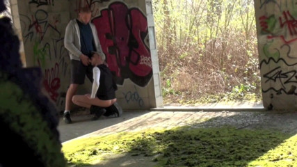 Crunch Boy: Sexy Arab fucked by atop bear outdoor