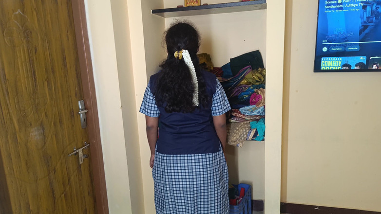 Magilmathi: Schönes desi-mädchen