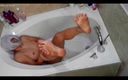 General Sunbeam: Ini video pemotretan cyno bathtub cosplaymu yang indah dan video...