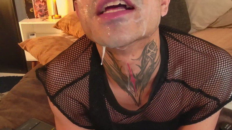 StephanosVerentt: Sug leksak spermaface