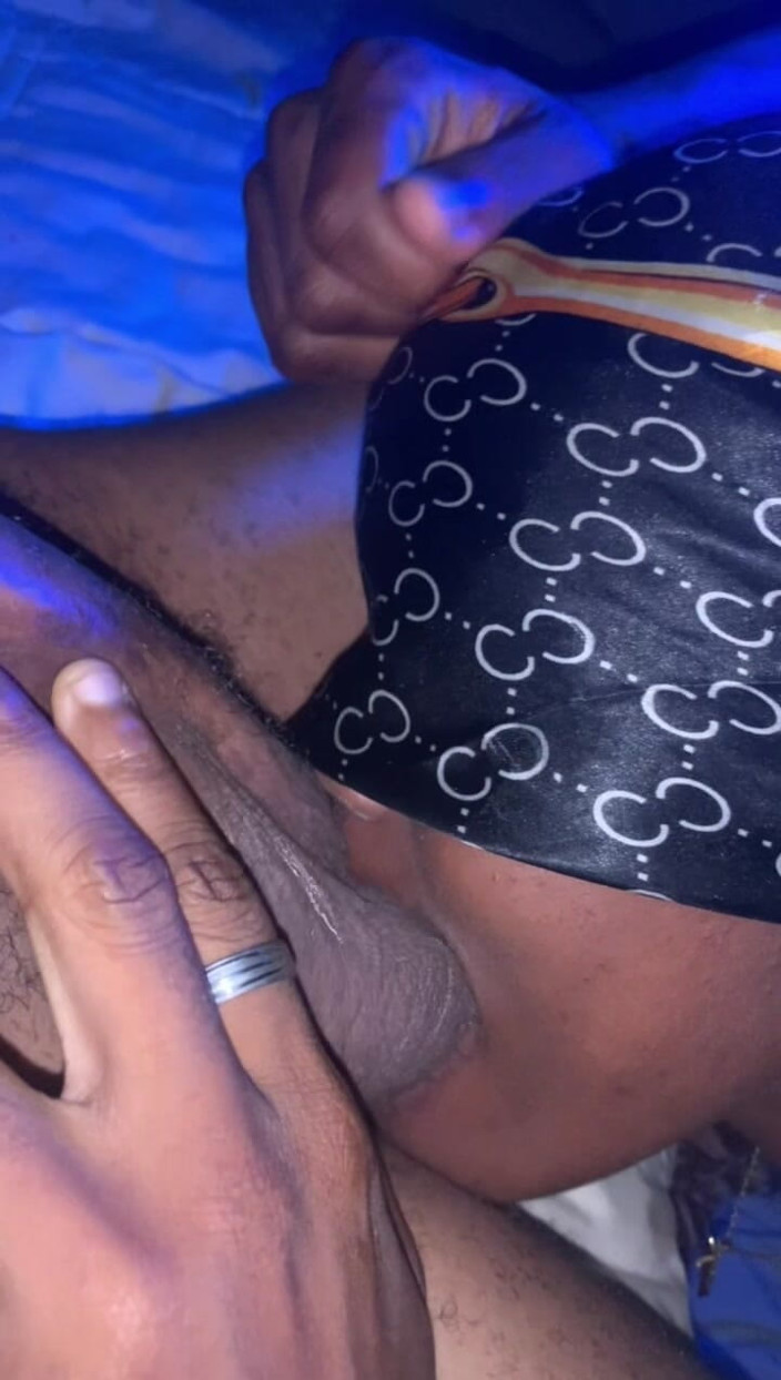 DivaHouz: Amature Ebony Teen Sloppy Sucking Huge Cock Dsl Before Getting...