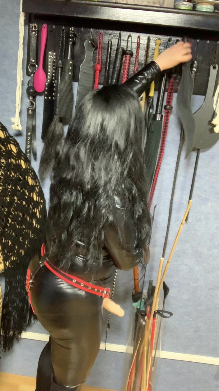 Maitresse Clara: Ich öffne dir die Türen dieses Verlieses