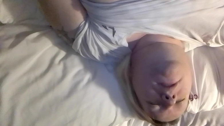 Roxxie rae page: Late avond hotel masturbatie