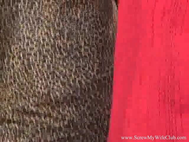 Screw My Wife Club: Řecká žena v domácnosti je poprvé swinger