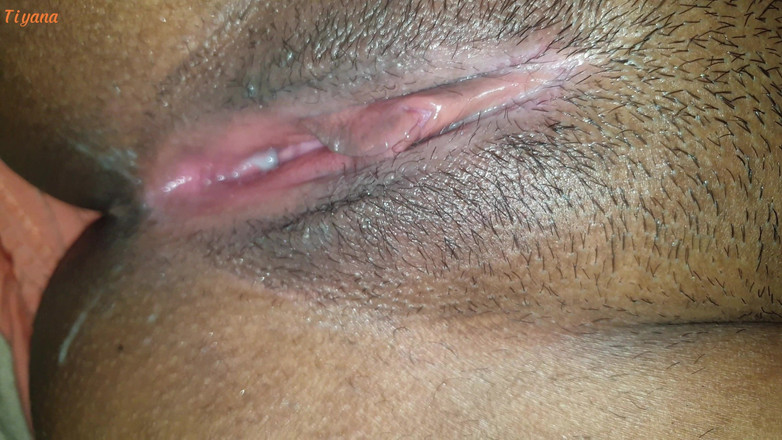 Tiyana: 痴女妻が上司にずさんなイラマチオフェラチオを犯し、ハード正常位を犯す