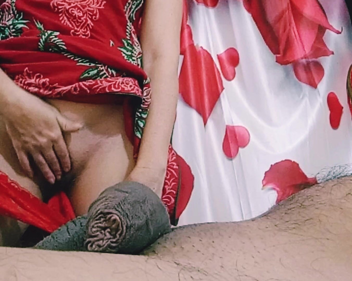 Bolly Karma: कामुक चोदने लायक मम्मी के लिए खुशी की वृद्धि