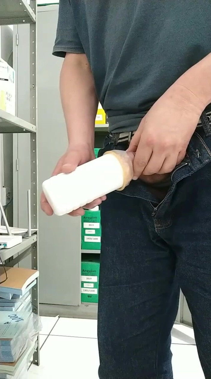 The silent one: Afferrando cosa c'è dentro il vaso