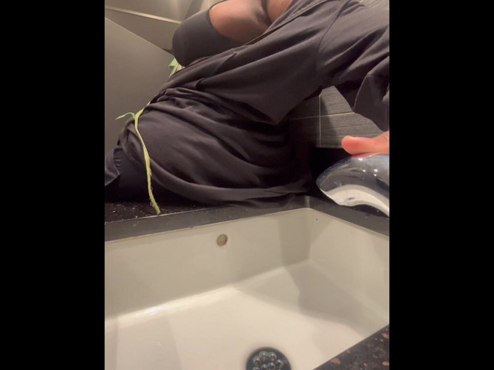 Anye Meshell: Seluar dalam Racun Ivy semakin basah!