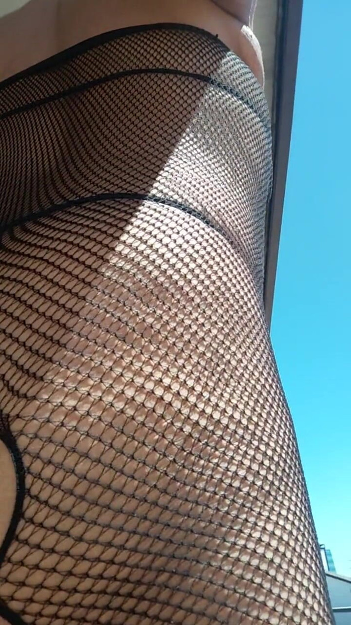 KNKY Bee: Bee's bodystocking-wandeling