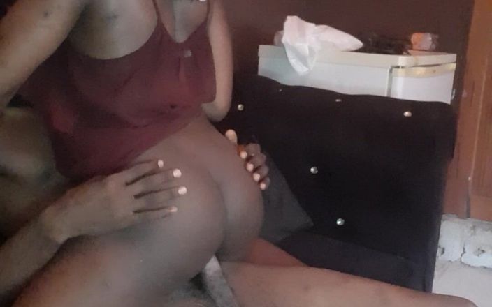 Blessbabygirl: Han förförde leveransflickan och knullade henne så hårt