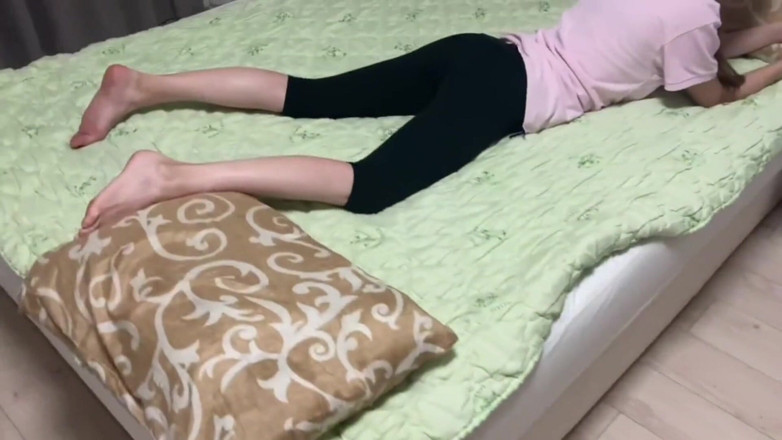 teenstep: ลูกพี่ลูกน้องชายในห้องน้องสาวไม่แท้ตอนกลางคืน