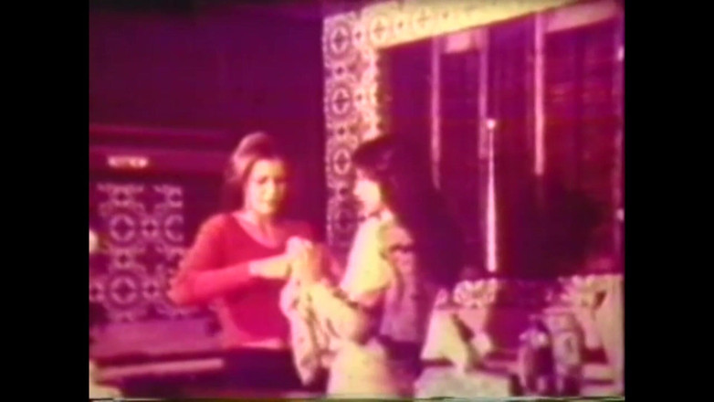 Vintage Megastore Full hd: Permainan Afrodisiak Lesbian