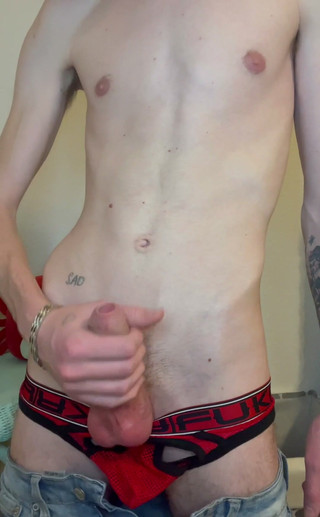 GhostCams: Teen péro kape pre-sperma po celé podlaze