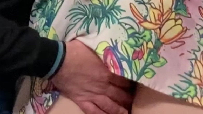 Niki studio: Total Stranger Rubbing Shaved Pussy in Subway