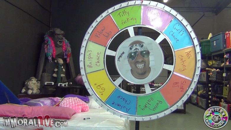 Immoral Live: Priya Rai är en sexig liten indisk brud med super stora...