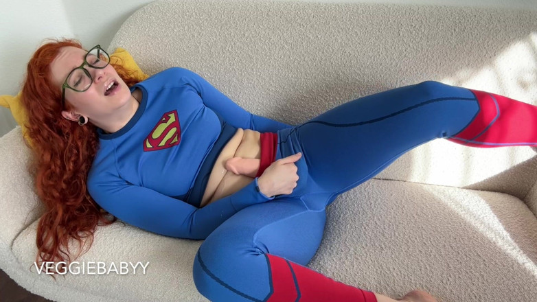 Veggiebabyy: Kryptonite, Sph a CBT dělají malého ptáka futa supergirl sperma...